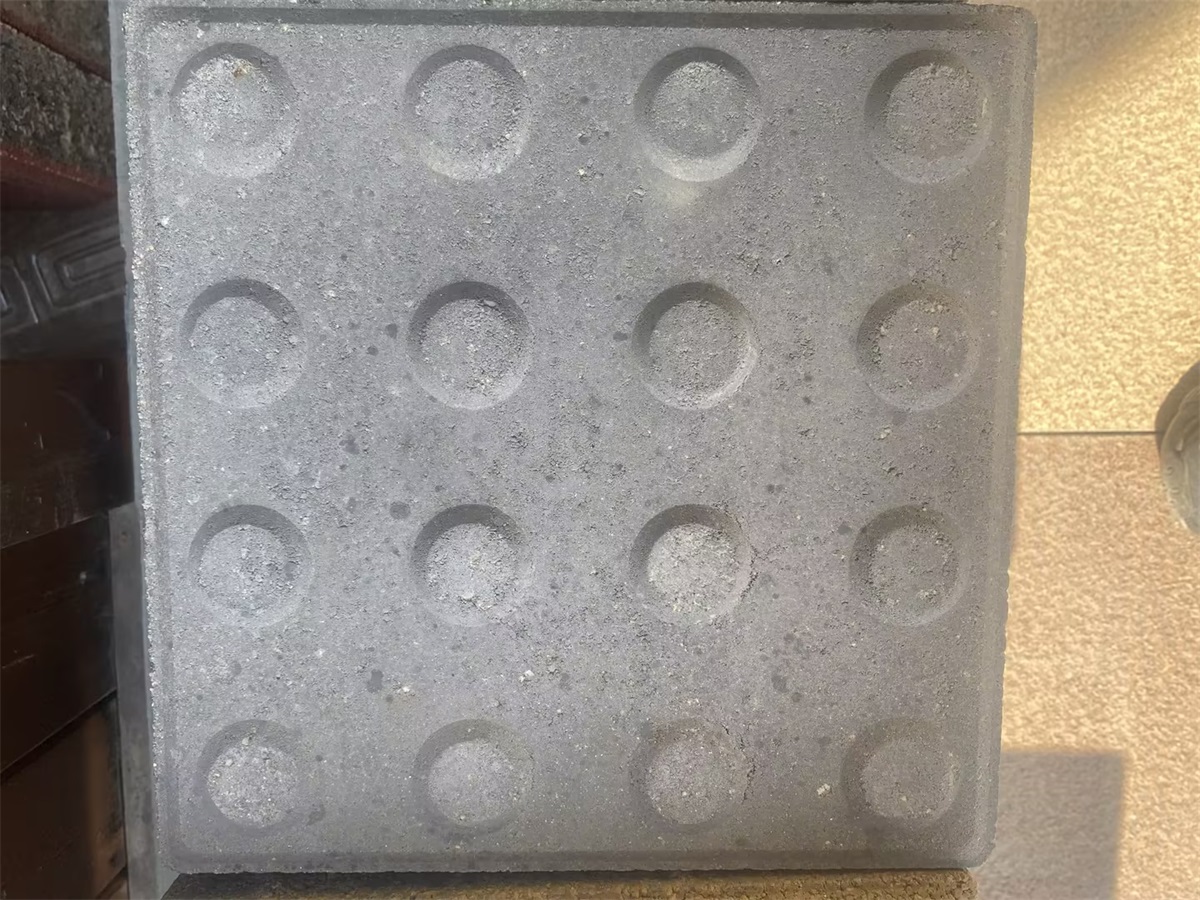 ae4d8af6-4e6b-4877-9be4-4795c3124c0f ae4d8af6-4e6b-4877-9be4-4795c3124c0f